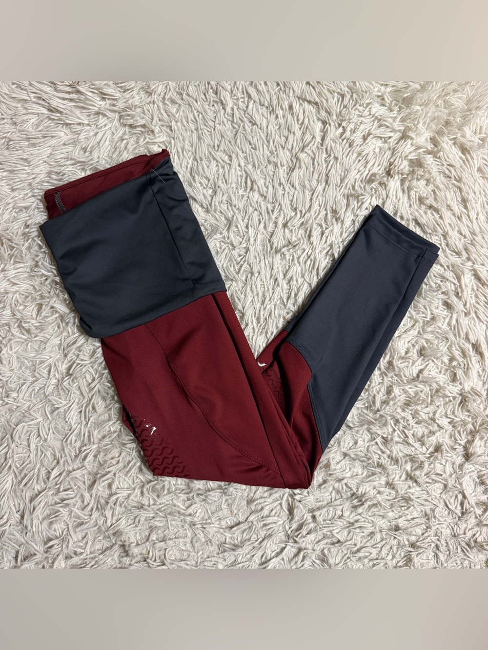 Women’s Small Red EQUO Knee Patch Horseback Riding Tights Breeches. Good Cond.